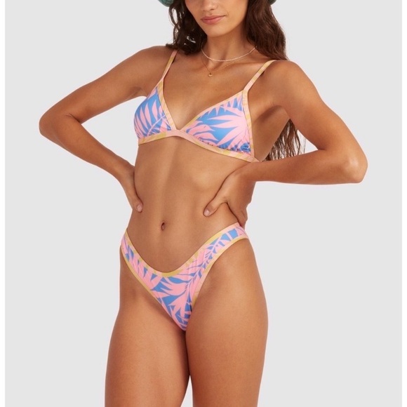 Billabong Tropical Mystic Beach Tri Bikini Top | Hike Bottoms - Picture 13 of 16